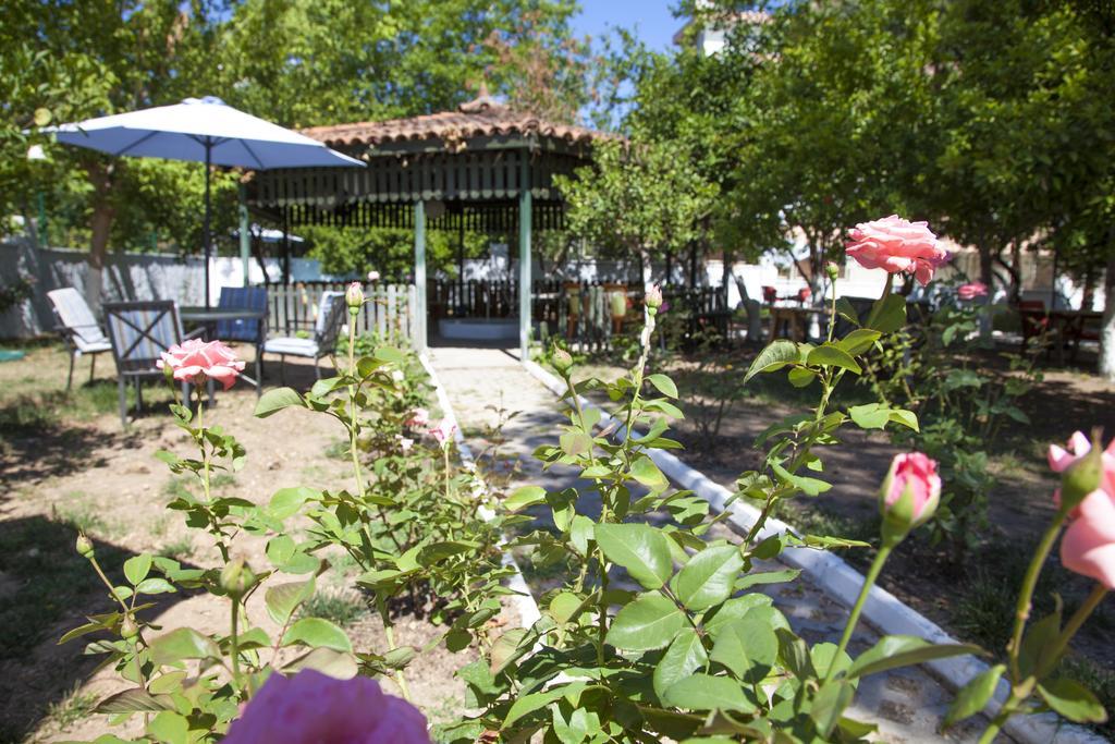 Ales Park Hotel Antalya Bagian luar foto