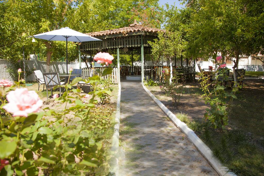 Ales Park Hotel Antalya Bagian luar foto